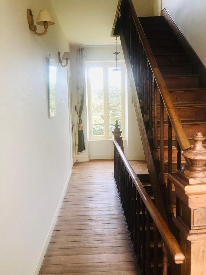 לינה וארוחת בוקר קרול Le Vieux Manoir מראה חיצוני תמונה